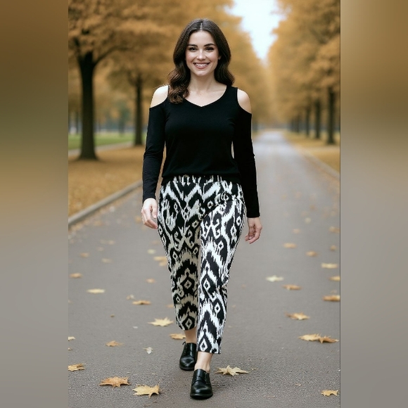 Chico's - 2 PC. Brown Cold Shoulder Blouse & Brown Abstract Print, Cropped Pants - Picture 1 of 15